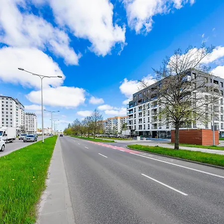 Hello Sea Salt Z Ogrodkiem I Prywatnym Miejscem Postojowym Lägenhet