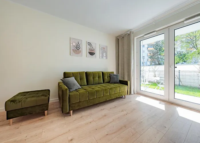 Апартаменты Hello Sea Salt Z Ogrodkiem I Prywatnym Miejscem Postojowym